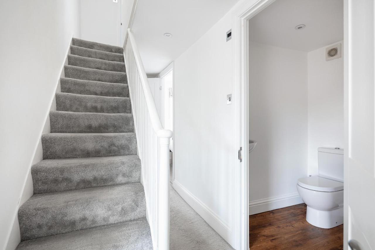 Castle Properties: The Duchess, 3 Bed Family Cottage 温莎 外观 照片