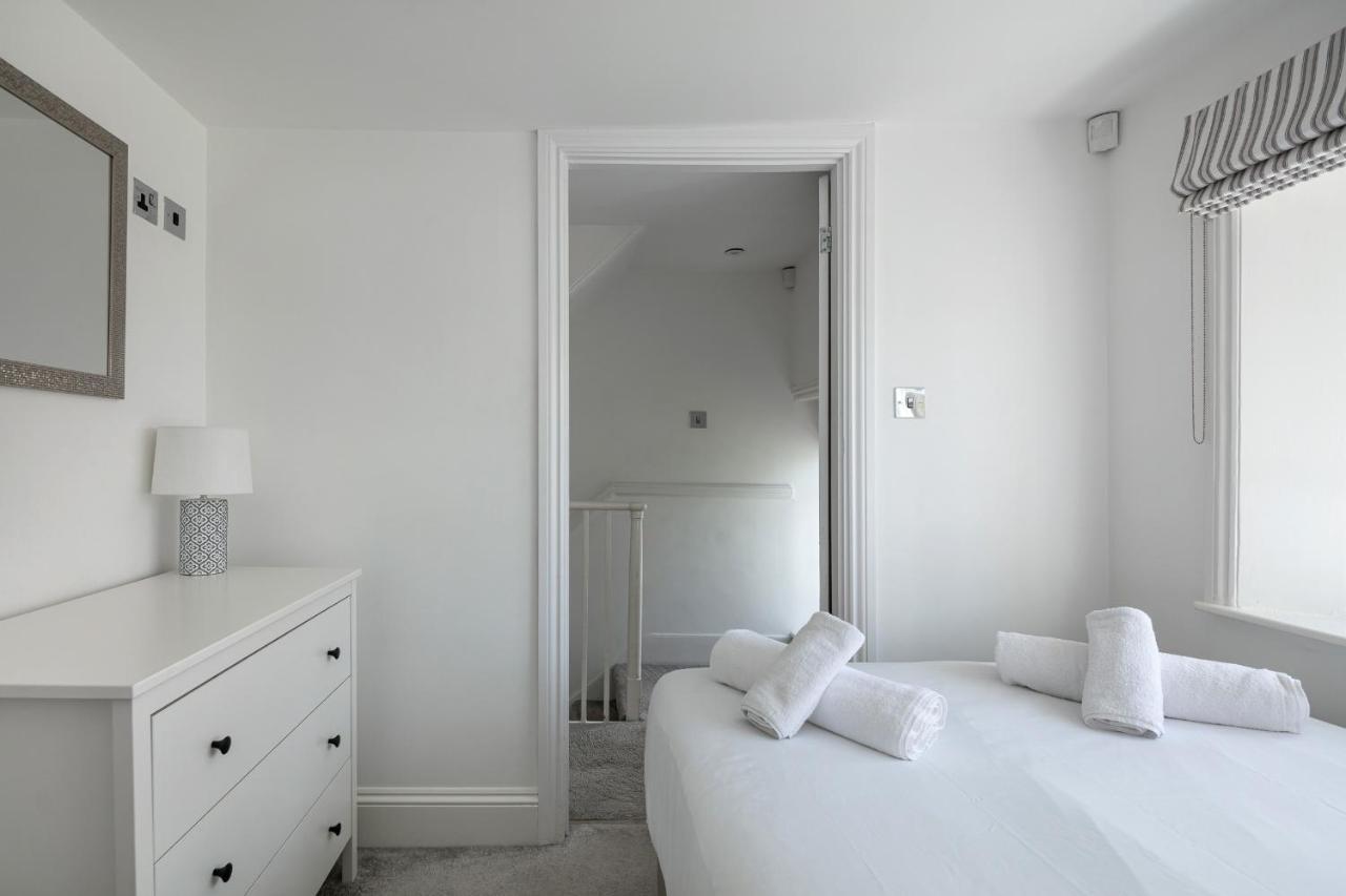 Castle Properties: The Duchess, 3 Bed Family Cottage 温莎 外观 照片