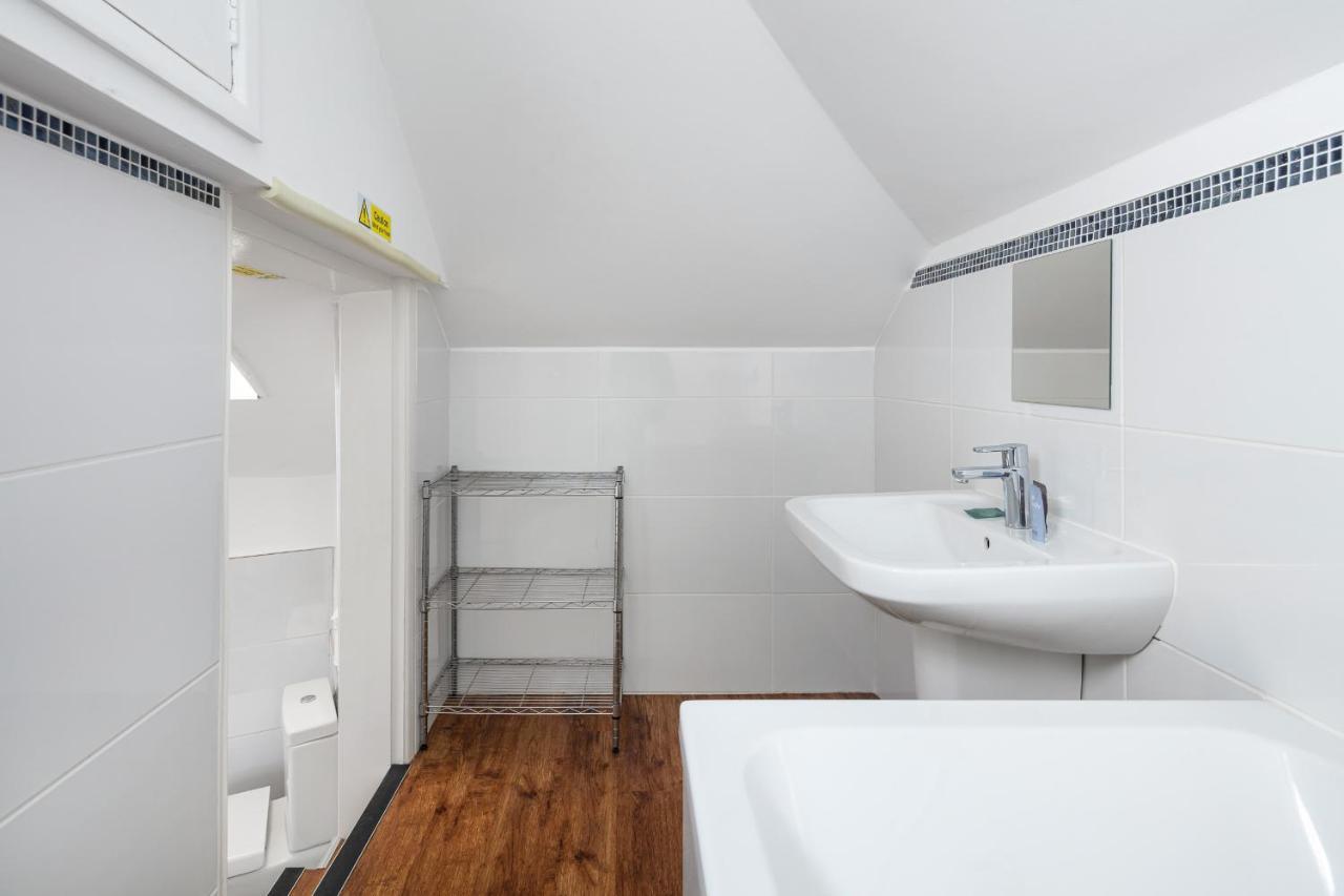 Castle Properties: The Duchess, 3 Bed Family Cottage 温莎 外观 照片