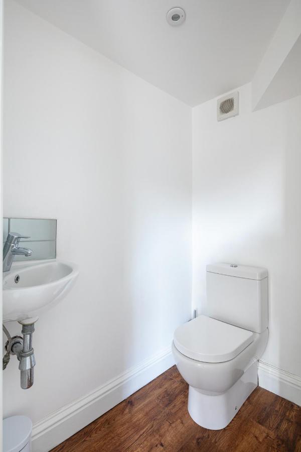 Castle Properties: The Duchess, 3 Bed Family Cottage 温莎 外观 照片